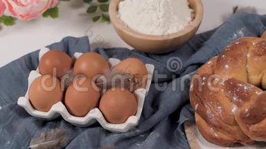 复活节折页和鸡蛋